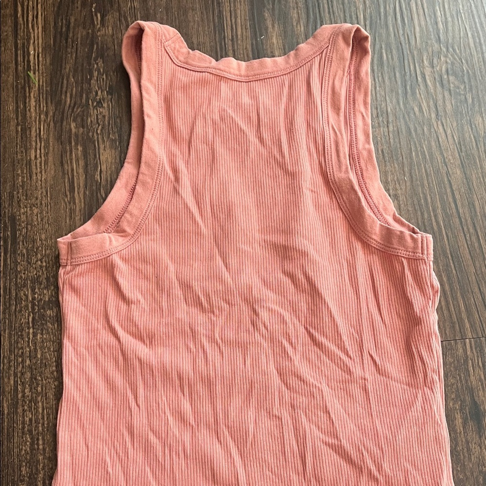 GAP XS Salmon Racerback Rib-Knit Tank Top - Picture 5 of 9